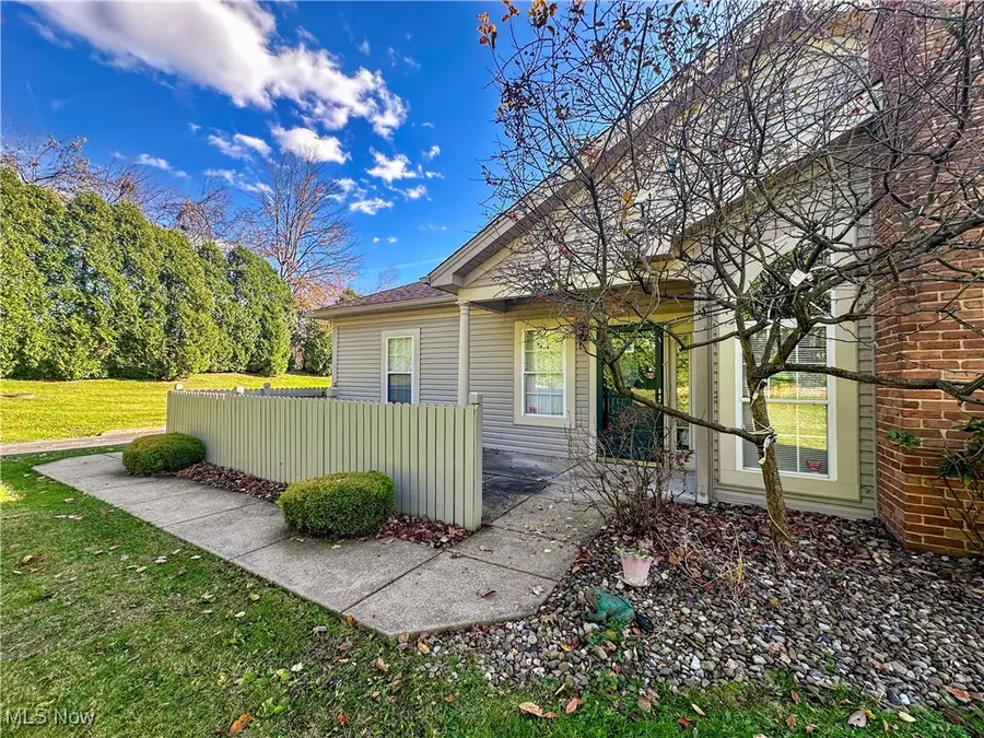 47 Woodland Chase Boulevard, Niles, OH 44446 - Image #2