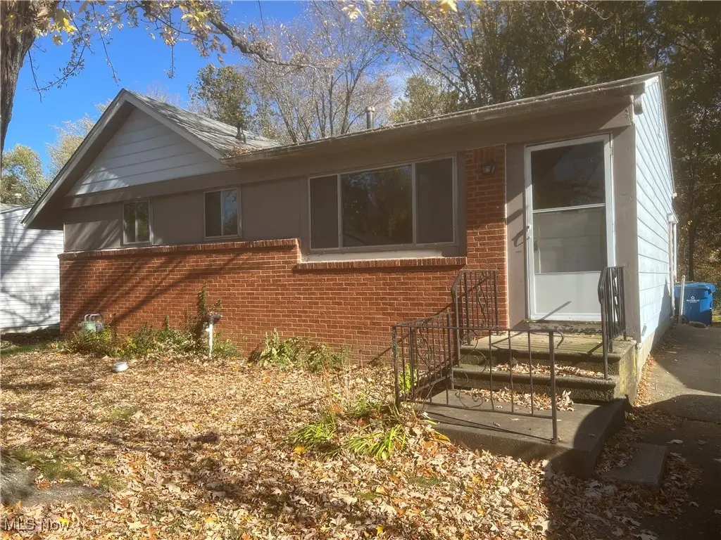 279 Kensington Road, Vermilion, OH 44089 - Image #1