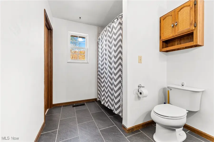 54 Robin Point Drive, Washington, WV 26181 - Image #3