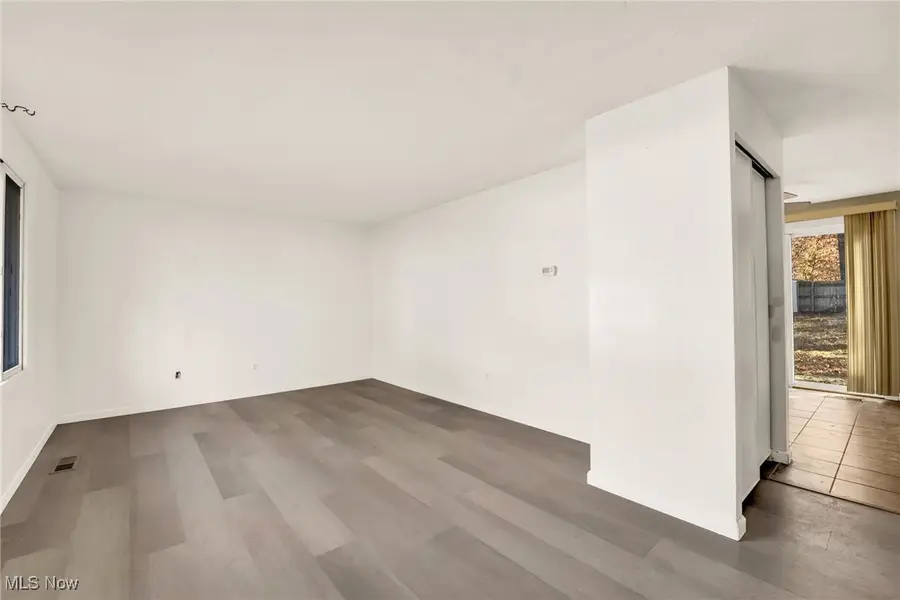 4847 Hollyview Drive, Vermilion, OH 44089 - Image #2