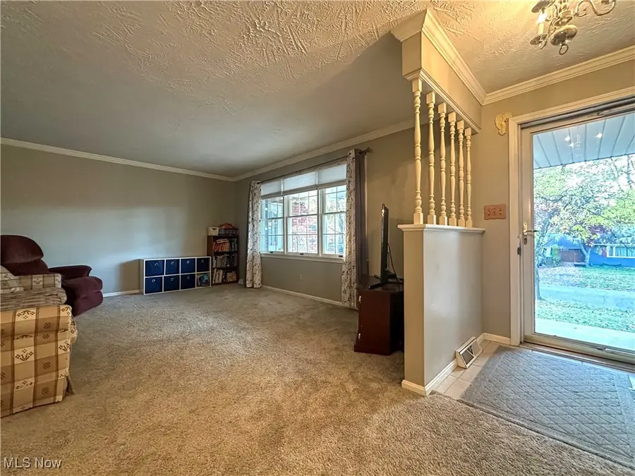 733 N Bentley Avenue, Niles, OH 44446 - Image #2