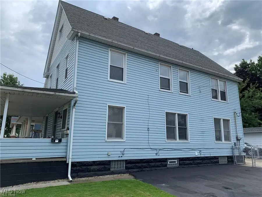 3946 E 54th Street, Newburgh Heights, OH 44105 - Image #2