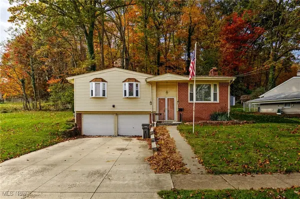 2050 Chapel Hill Drive, Youngstown, OH 44511