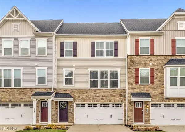 836 Carnation Court, Akron, OH 44303