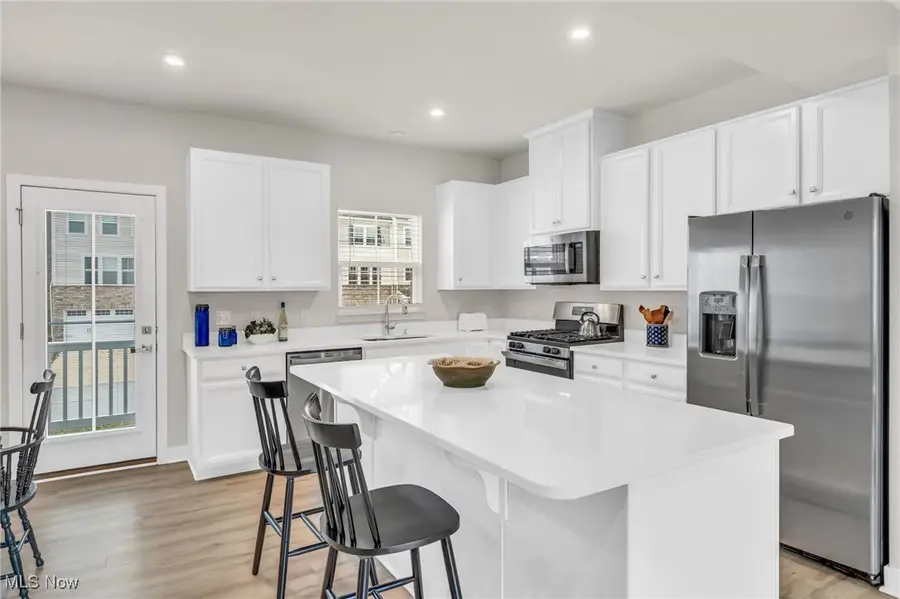 836 Carnation Court, Akron, OH 44303 - Image #3