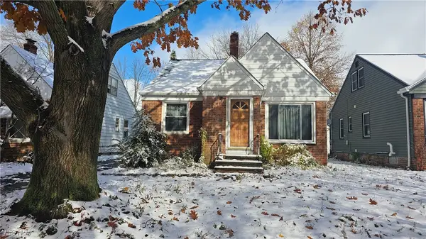 4249 Wyncote Road, Cleveland, OH 44121