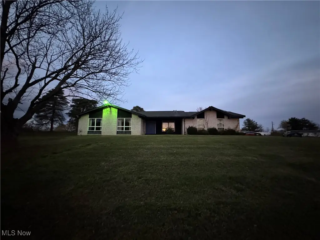 67831 Hill N Dale Drive, Saint Clairsville, OH 43950 - Image #1