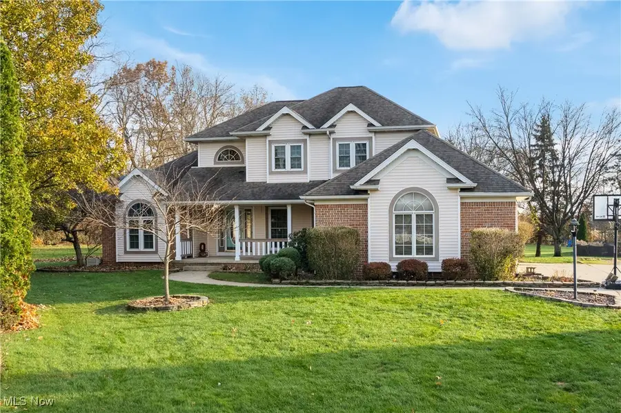 9264 Shipton Nw Circle, Greentown, OH 44720 - Image #2