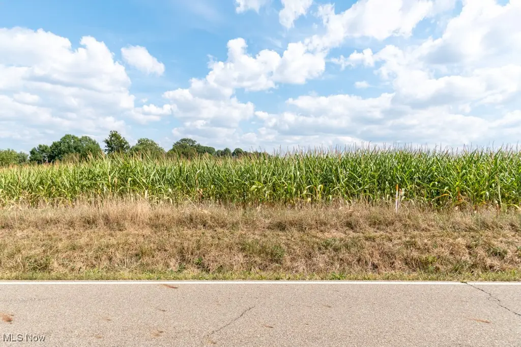 Crystal Lake Nw Avenue, Canal Fulton, OH 44614 - Image #1