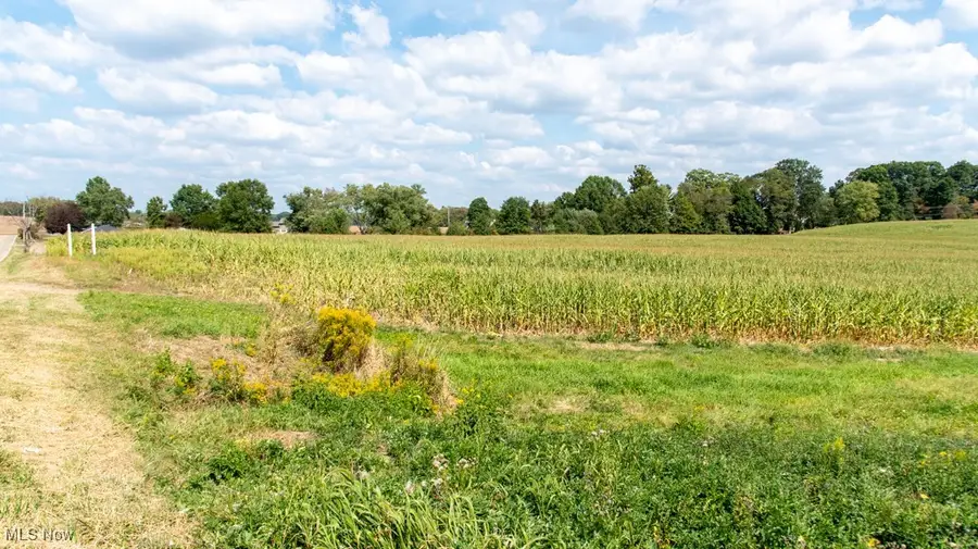 Crystal Lake Nw Avenue, Canal Fulton, OH 44614 - Image #3