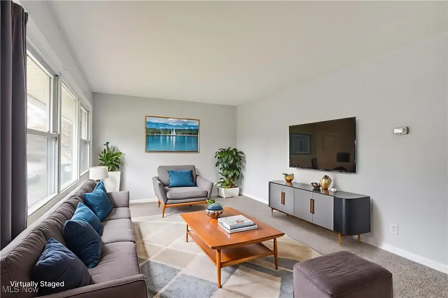 1025 41st Nw Street, Canton, OH 44709 - Image #2