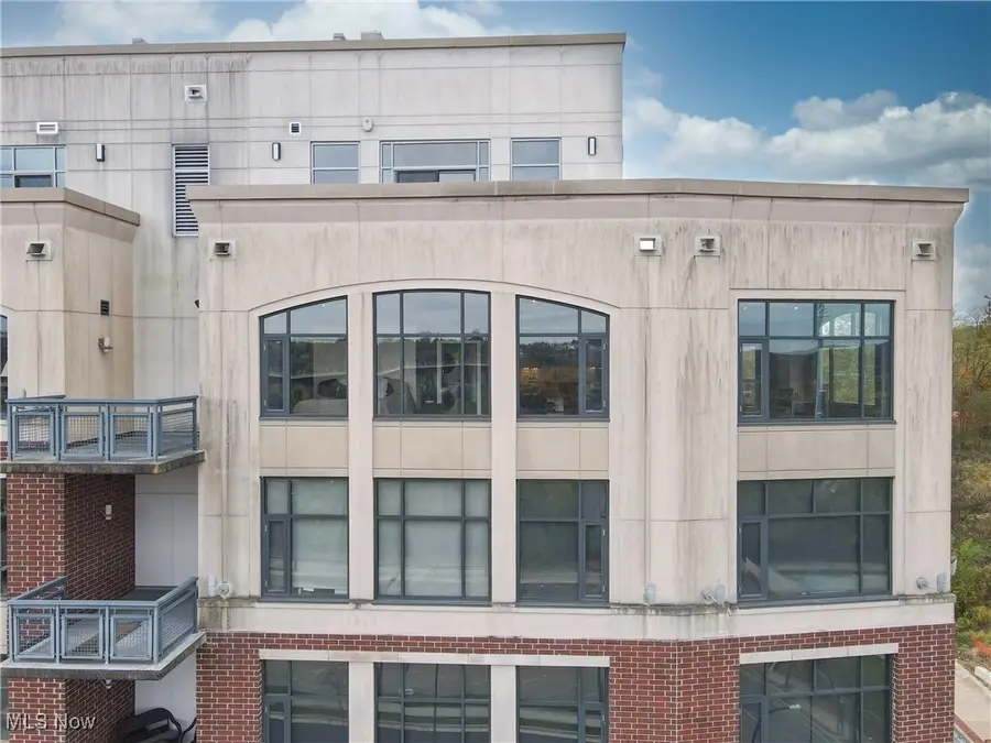 21 Furnace Street #701, Akron, OH 44308 - Image #2