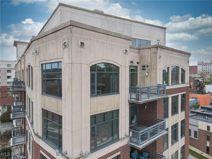 21 Furnace Street #701, Akron, OH 44308 - Image #3