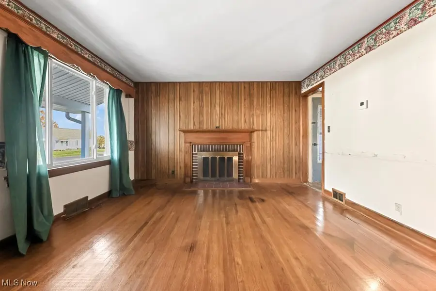 1086 Roseland Avenue, Alliance, OH 44601 - Image #3