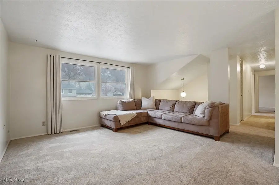 63 Oakhurst Drive, Munroe Falls, OH 44262 - Image #3