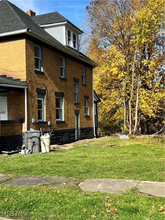 546 W Myrtle Avenue, Youngstown, OH 44511 - Image #2