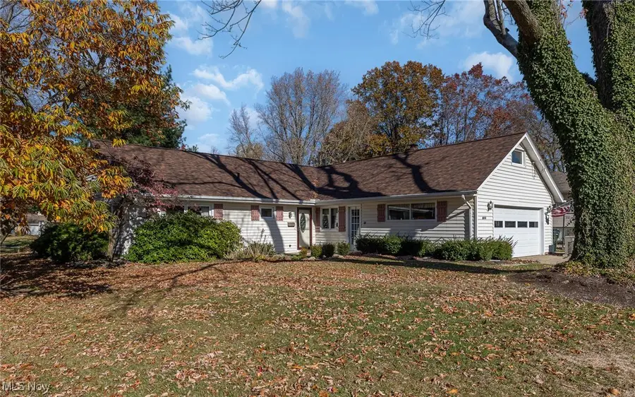 243 Edgewood Drive, Berea, OH 44017 - Image #2