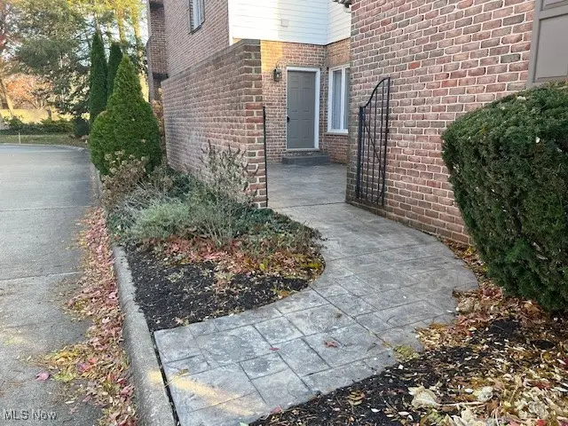 2592 Falmouth Road, Fairlawn, OH 44333 - Image #3