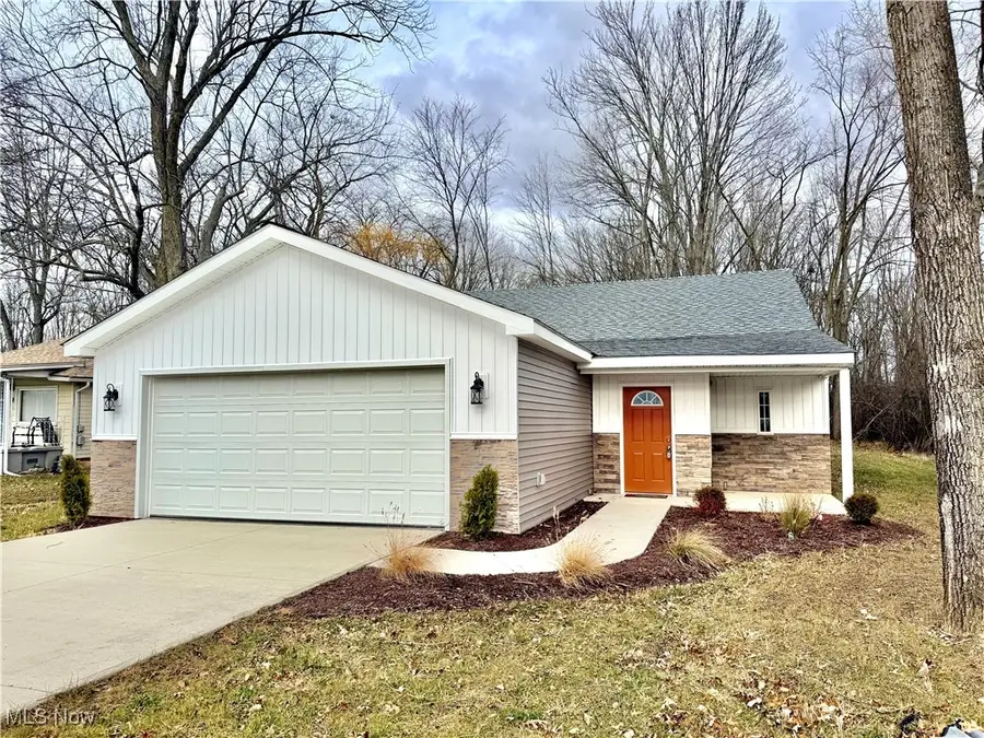 246 W Hamilton Street, Oberlin, OH 44074 - #2