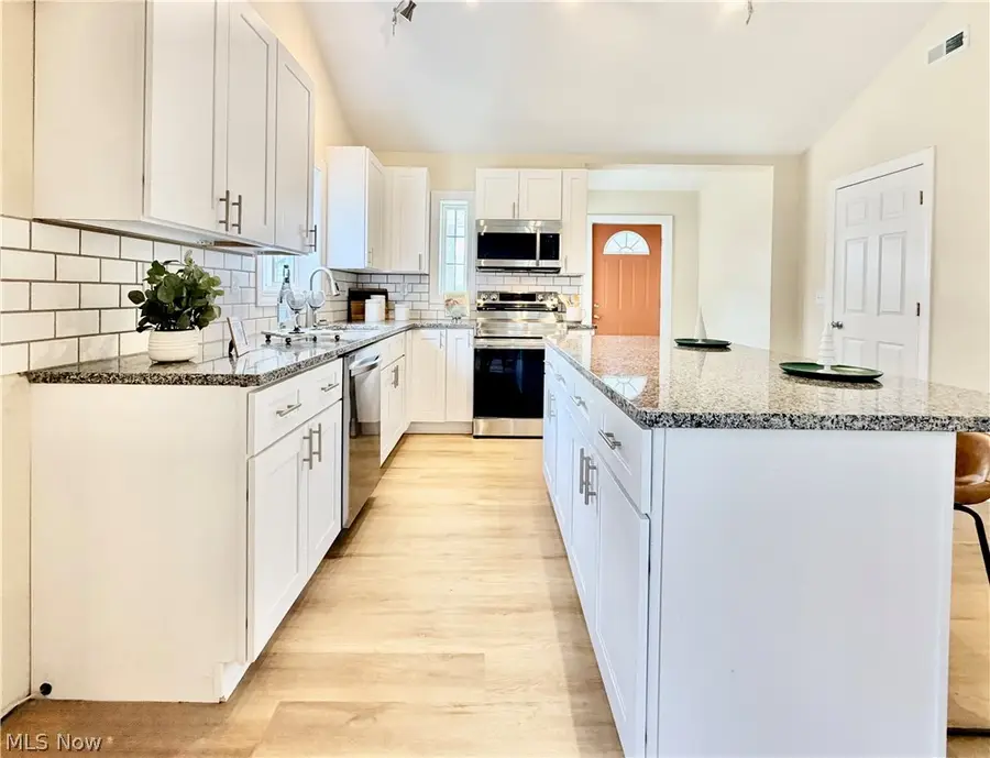 246 W Hamilton Street, Oberlin, OH 44074 - #3