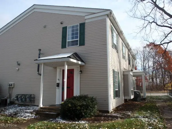 64 Valley Forge Lane, Elyria, OH 44035