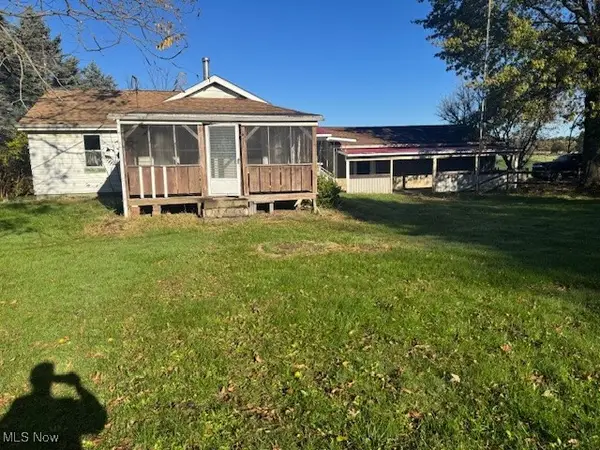 1784 Columbiana Road, New Springfield, OH 44443