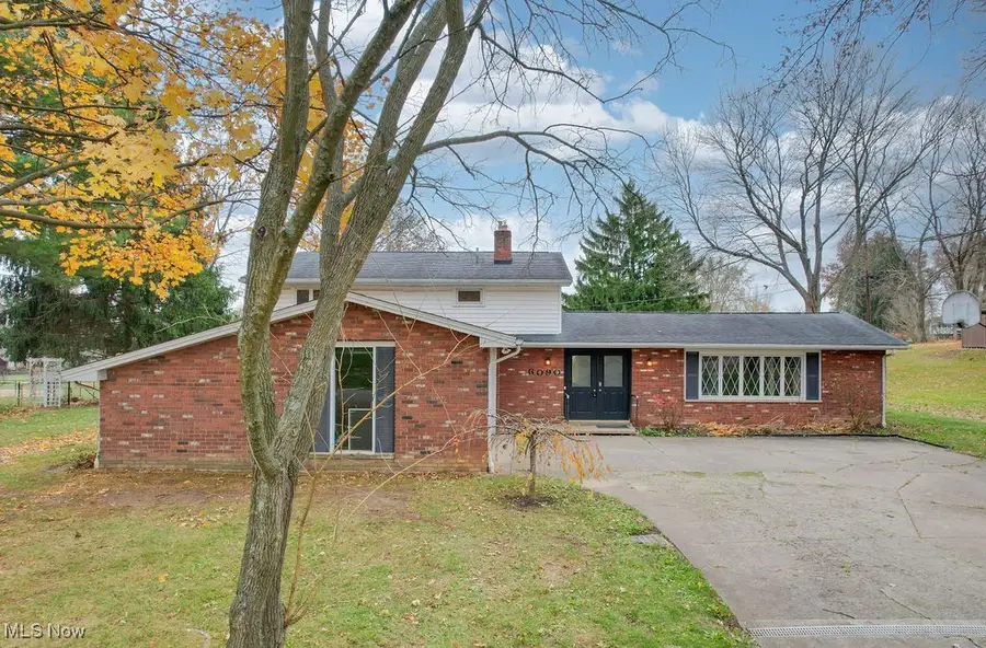 6090 Wiclif Ne Street, Canton, OH 44721 - Image #2