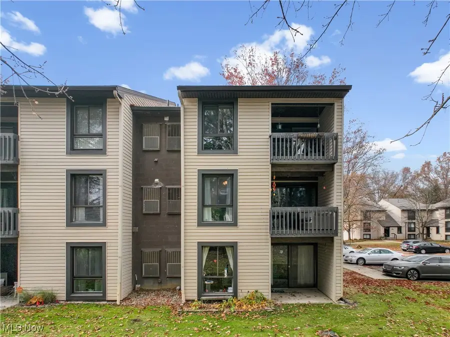 6330 Greenwood #103, Northfield, OH 44067 - Image #2