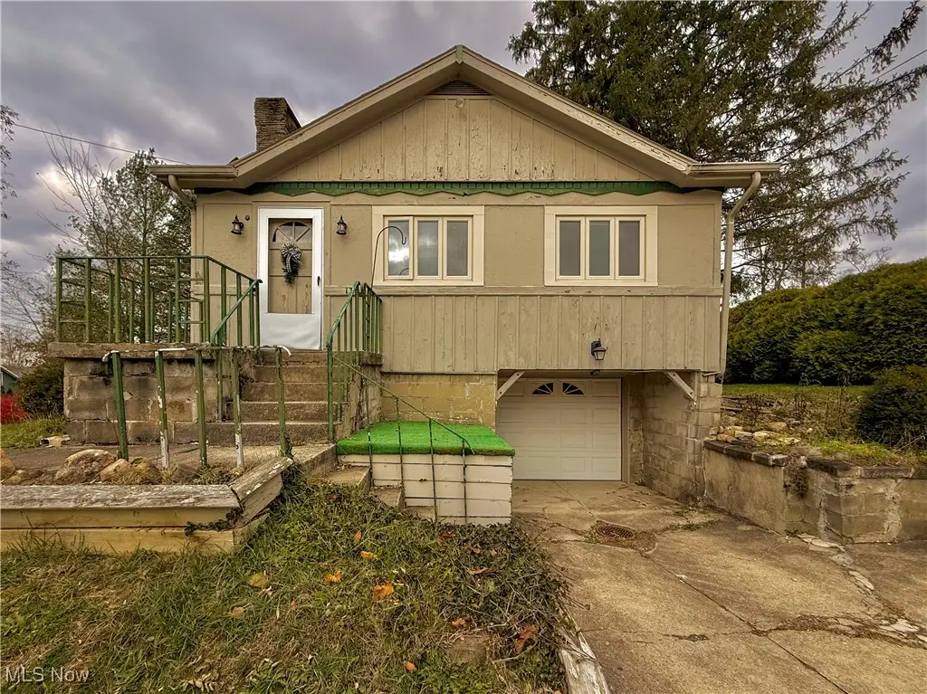 130 Clovercliff Drive, Chippewa Lake, OH 44215 - Image #1