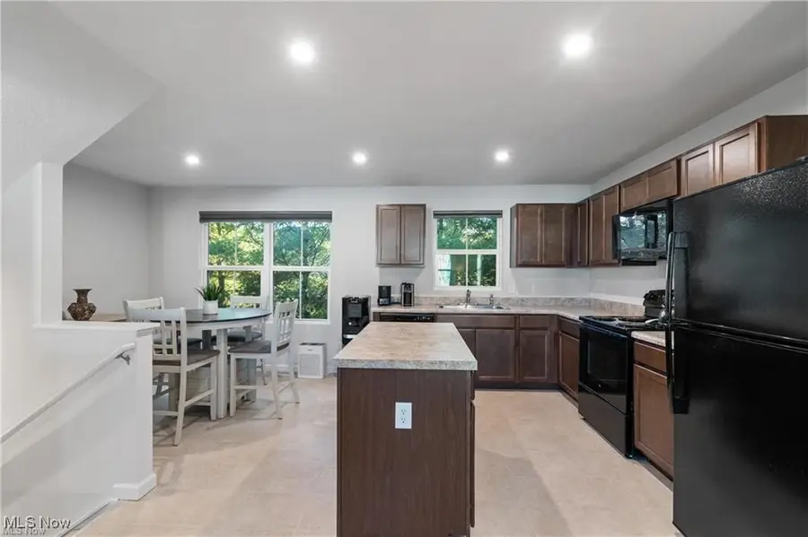 251 Slate Ridge Drive, Barberton, OH 44203 - Image #3