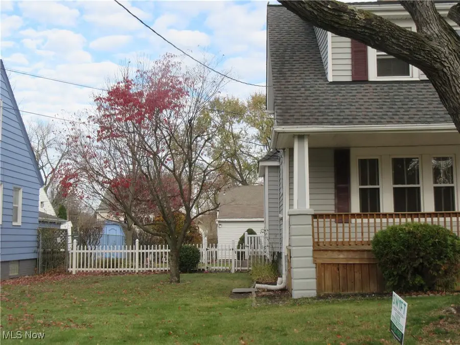 1702 Treadway Avenue, Cleveland, OH 44109 - Image #2