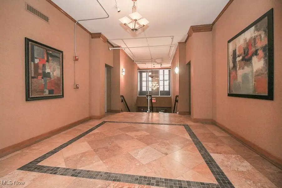 1133 W 9th Street #703, Cleveland, OH 44113 - Image #3