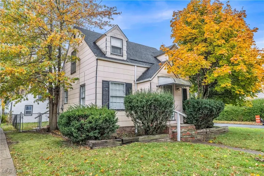 19702 Pawnee Avenue, Cleveland, OH 44119 - Image #2