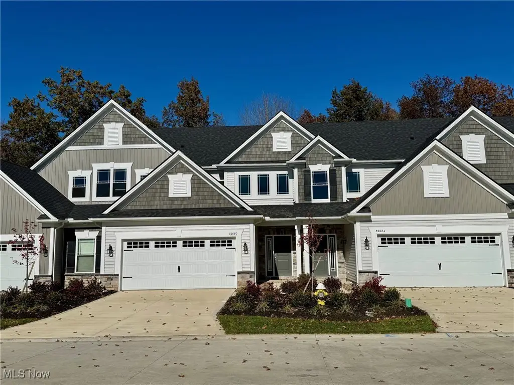 32080 Tuscan Lane #M-2, Avon Lake, OH 44012 - Image #1