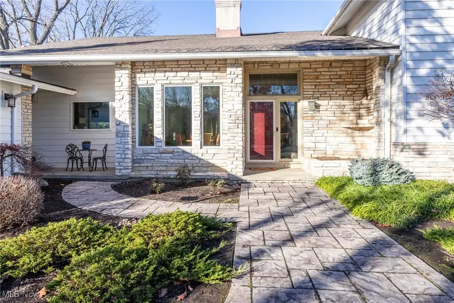 26091 Shaker Boulevard, Beachwood, OH 44122 - Image #2