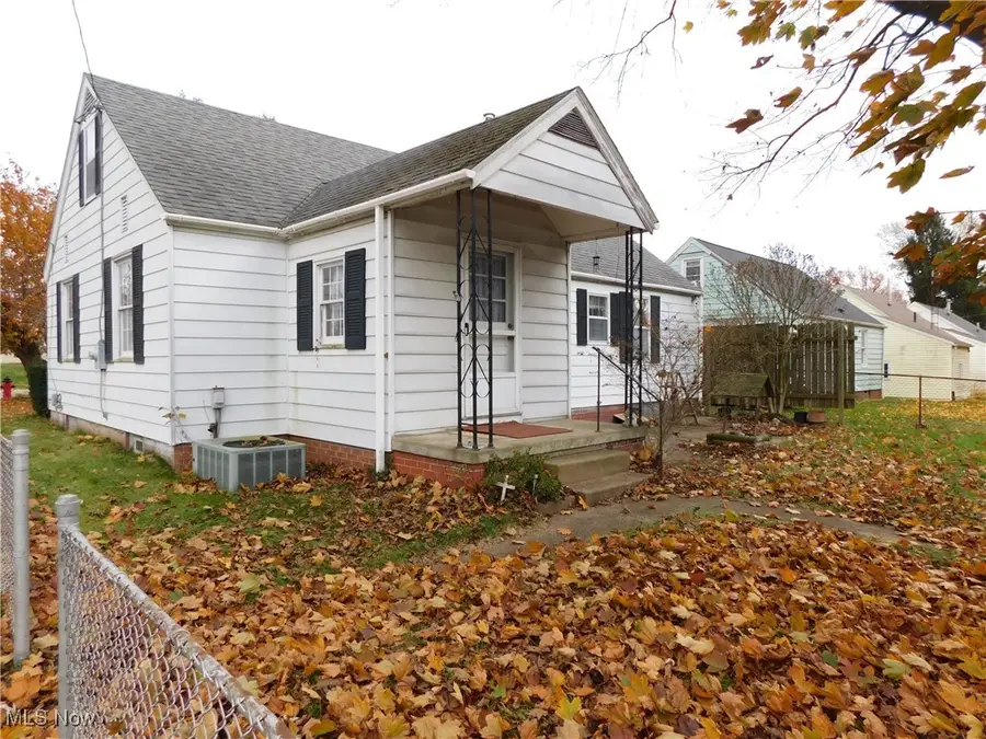 4217 Harrison Nw Avenue, Canton, OH 44709 - Image #2