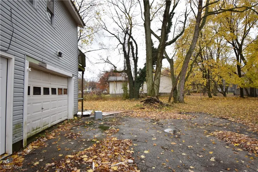 922 W 37th Street, Ashtabula, OH 44004 - Image #3