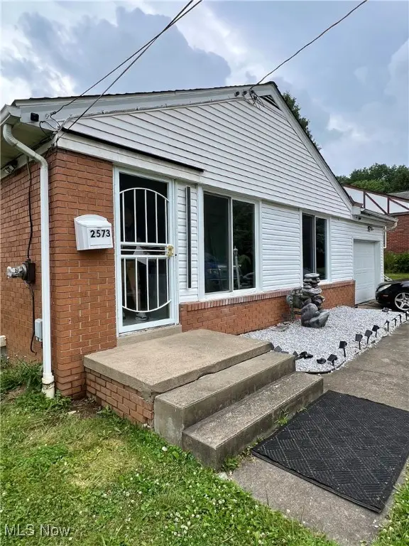 2573 San Pedro Drive, Youngstown, OH 44511 - Image #2