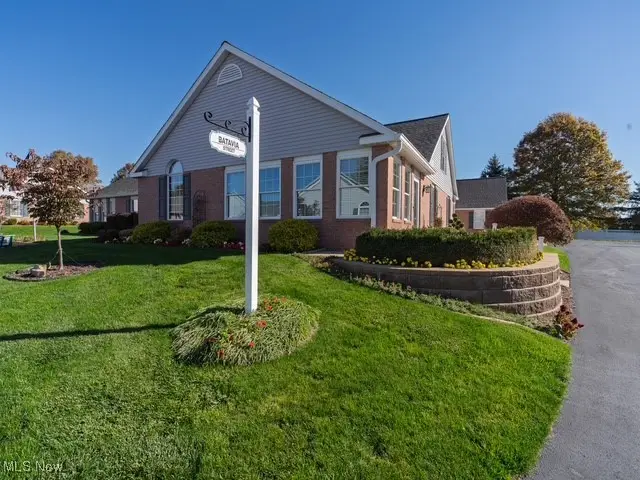 1713 Batavia Nw Street, Uniontown, OH 44685 - Image #1