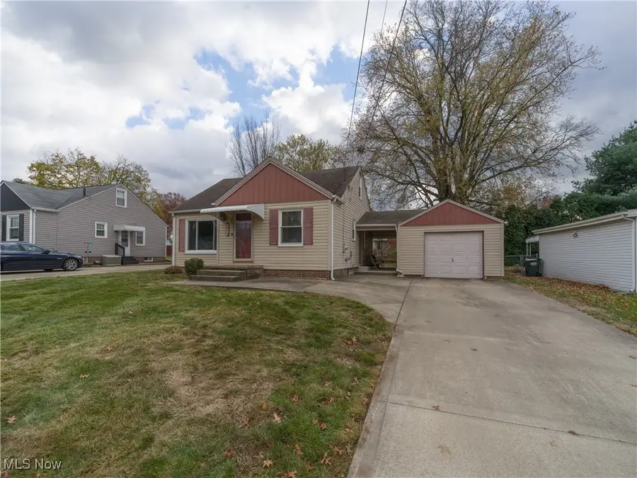 2914 19th Nw Street, Canton, OH 44708 - Image #2