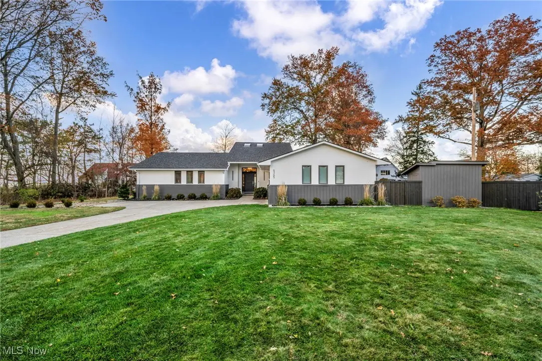 5365 E Lake Road, Sheffield Lake, OH 44054 - Image #1