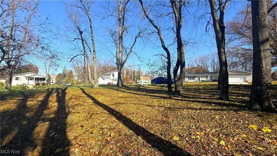 Pearl Se Avenue, Massillon, OH 44646 - Image #3