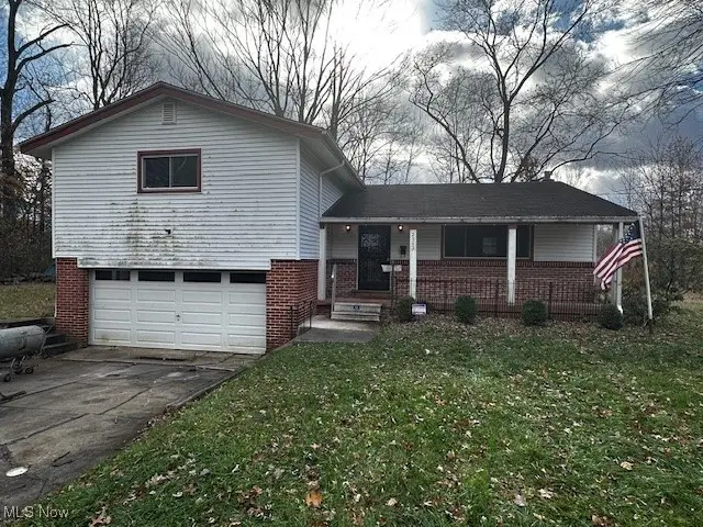 2512 Wick Se Street, Warren, OH 44484 - Image #1