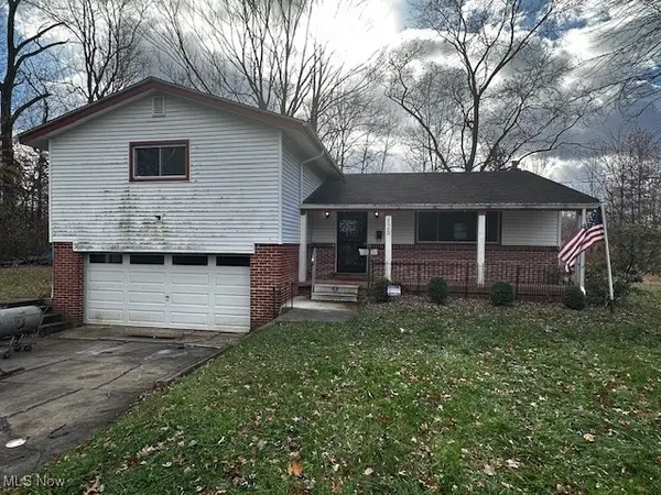 2512 Wick Se Street, Warren, OH 44484