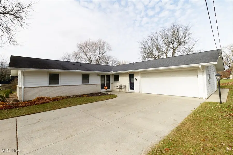 126 Greenbriar Drive, Aurora, OH 44202 - Image #3