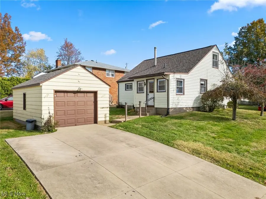 375 25th Se Street, Massillon, OH 44646 - Image #3