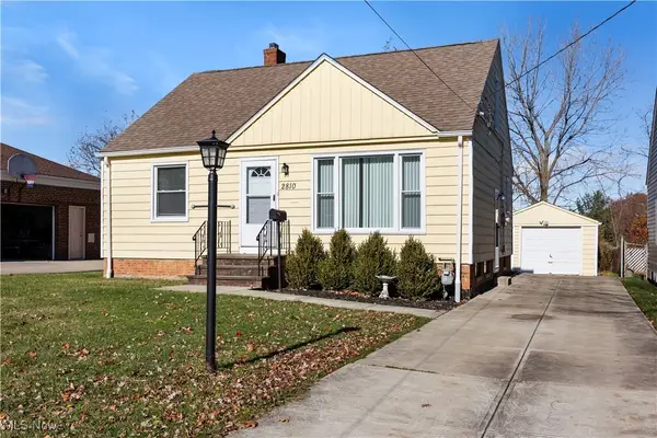 2810 Grantwood Drive, Parma, OH 44134