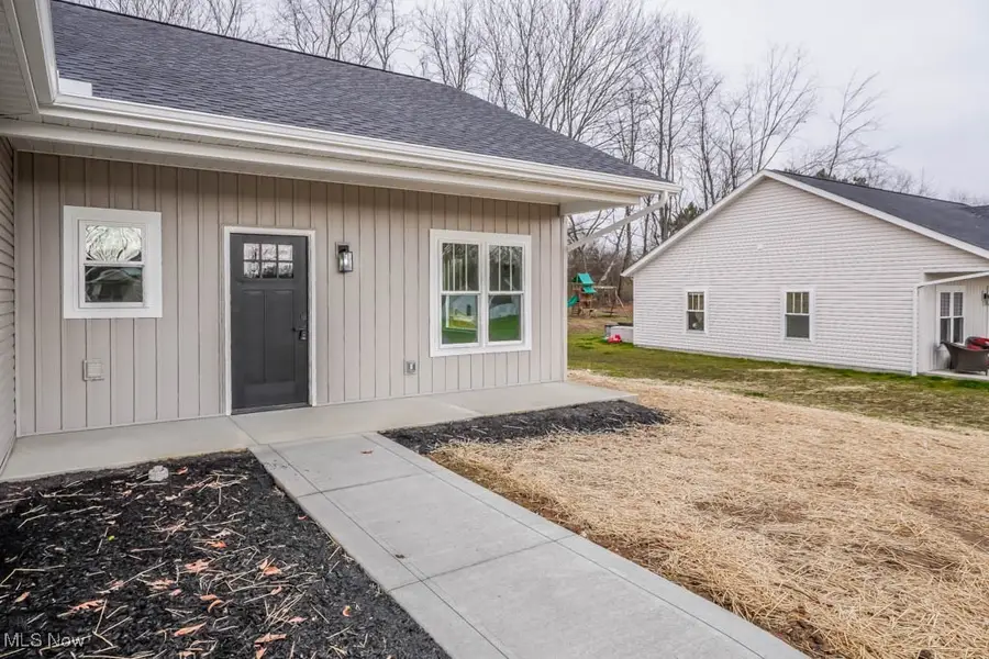 5149 Francesca Ne Street, Louisville, OH 44641 - Image #2