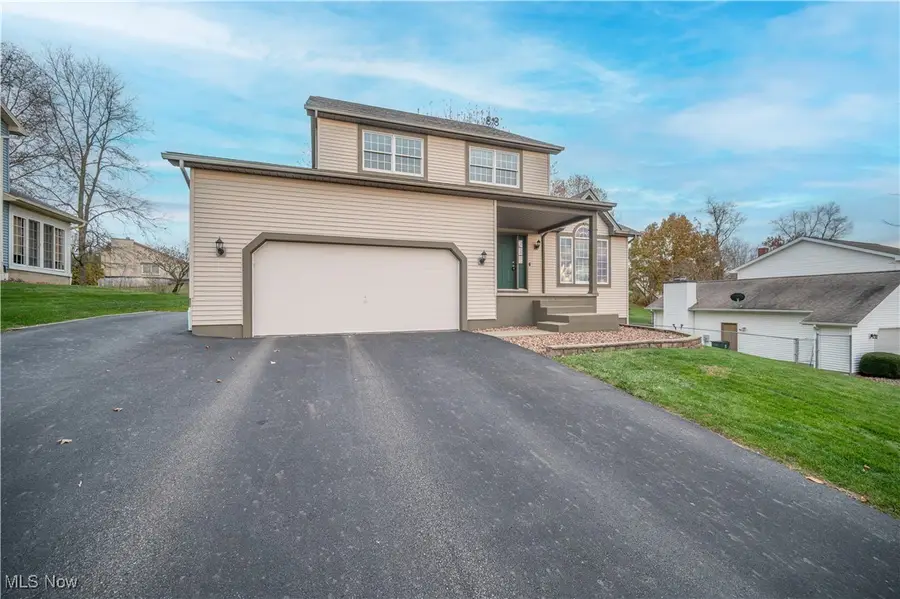 6581 N Timberidge Avenue, Austintown, OH 44515 - Image #2