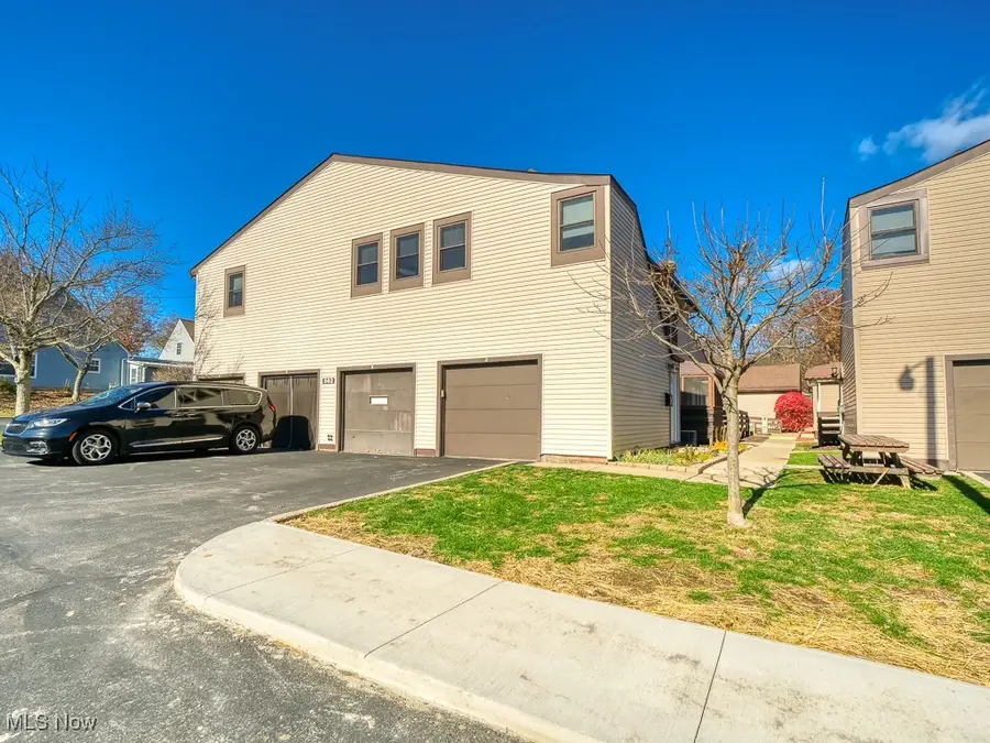 562 Turney Road #D, Bedford, OH 44146 - Image #2